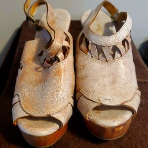 Leather wedge sandal